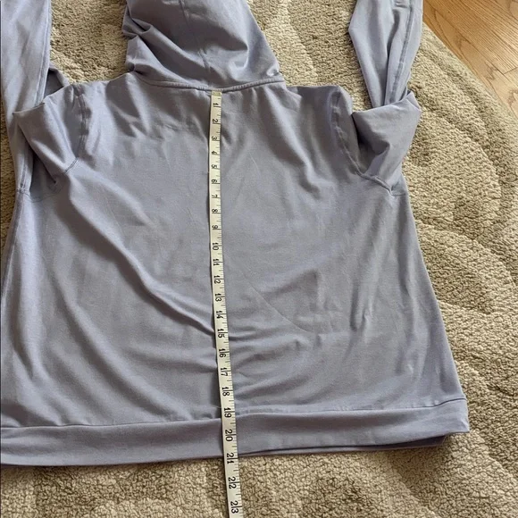 Vuori Halo Essential Hoodie - Picture 6 of 9